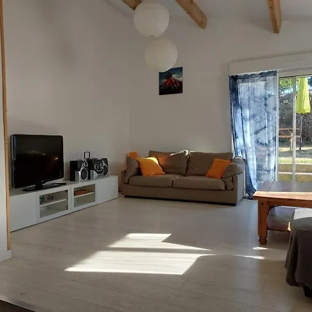 De L'impluvium Au Coeur Des Volcans Auvergne Pulverieres